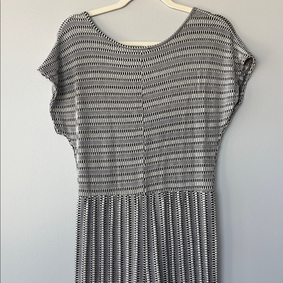 Caution To The Wind Jersey Knit pants Jumpsuit/Romper in Gray & White - Picture 7 of 7